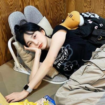 左撇子女孩